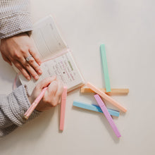 Load image into Gallery viewer, Do Great Things Pen Set by Sweet Water Decor
