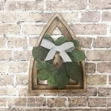 Load image into Gallery viewer, Mini Magnolia Wreath
